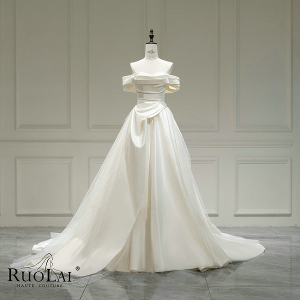 Elegant Off-the-shoulder Pleat Design Strapless Wedding Dress