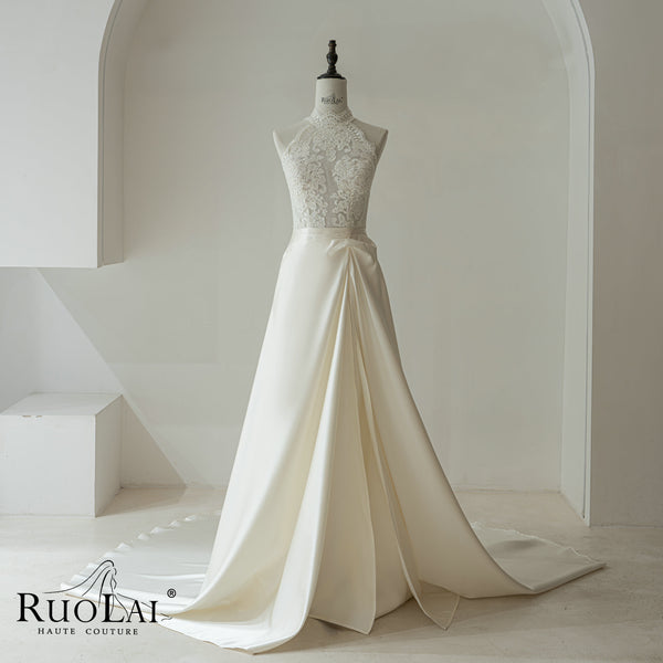 Luxury Halter Neck Appliqued Lace with Pearls Draped Wedding Dresses