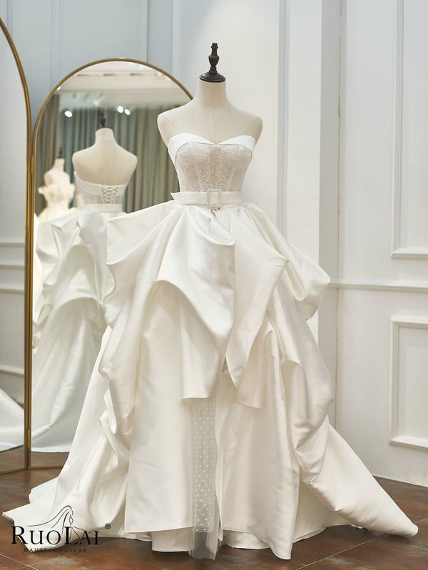 Luxury Sweetheart Neck Tiered  Sashes Fluffy Satin Wedding Dresses