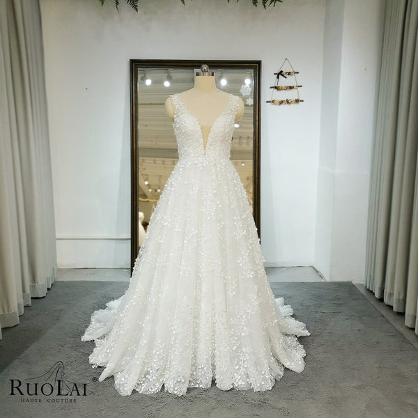 Elegant Deep V-Neck Sleeveless Top A-Line Wedding Dress