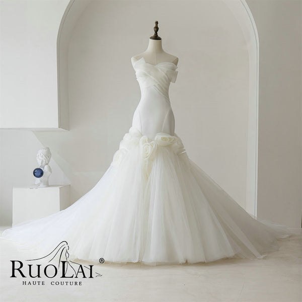 Elegant Strapless 3D Flower Mermaid Wedding Dress