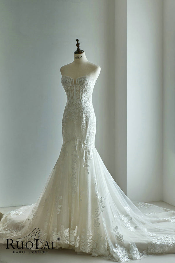 Luxury  Lace Appliqued Sweetheart Neckline Mermaid Bridal Gowns