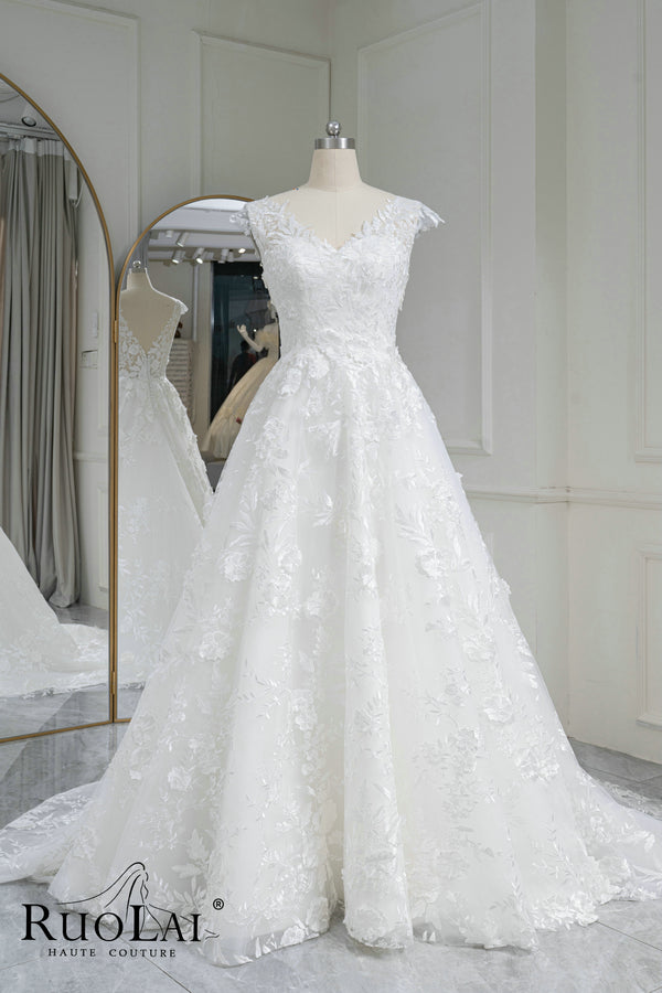Elegnat V Neck Appliqued Ivory A Line Wedding Dresses